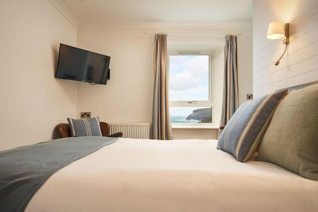 Port William Inn Тінтагель Екстер'єр фото