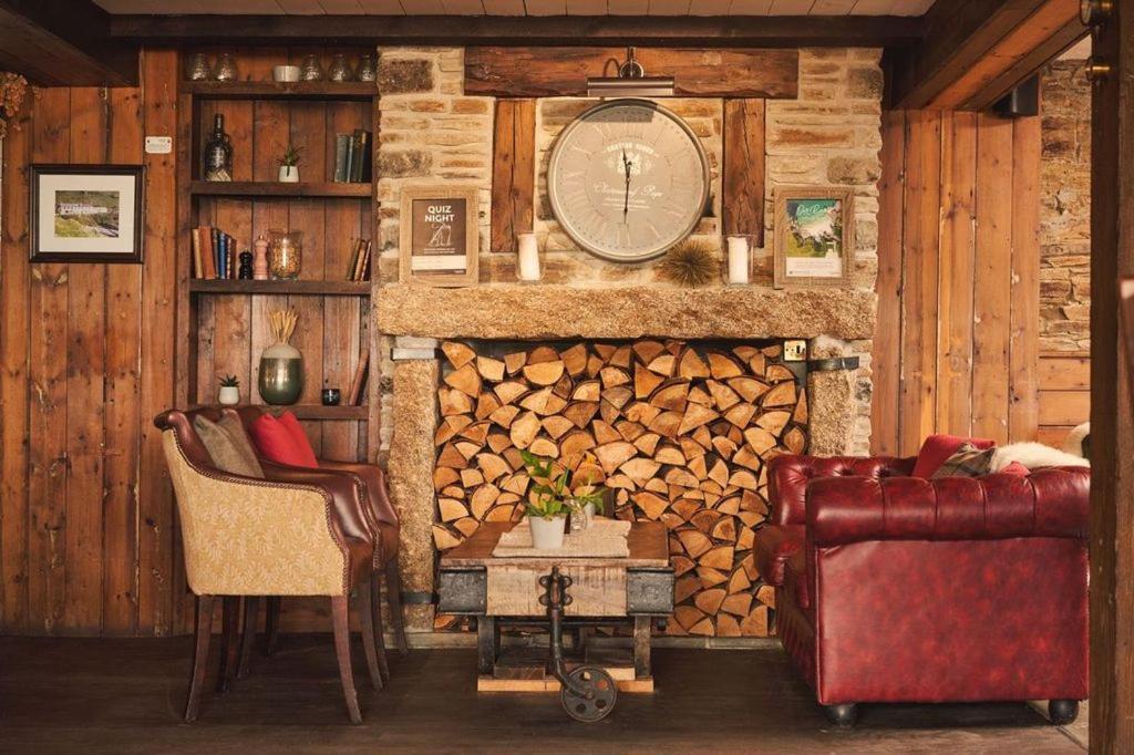 Port William Inn Тінтагель Екстер'єр фото